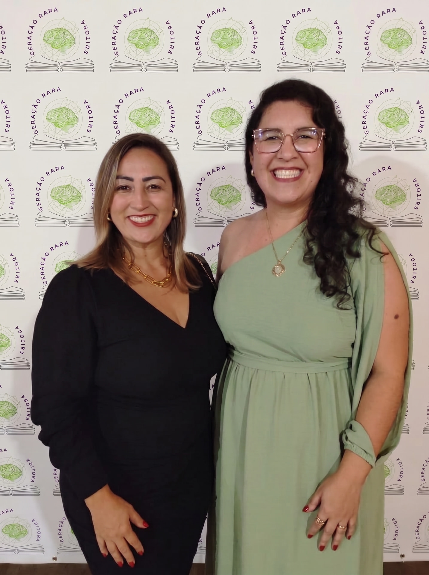 Denise e Dani, sócias da Editora Geração Rara